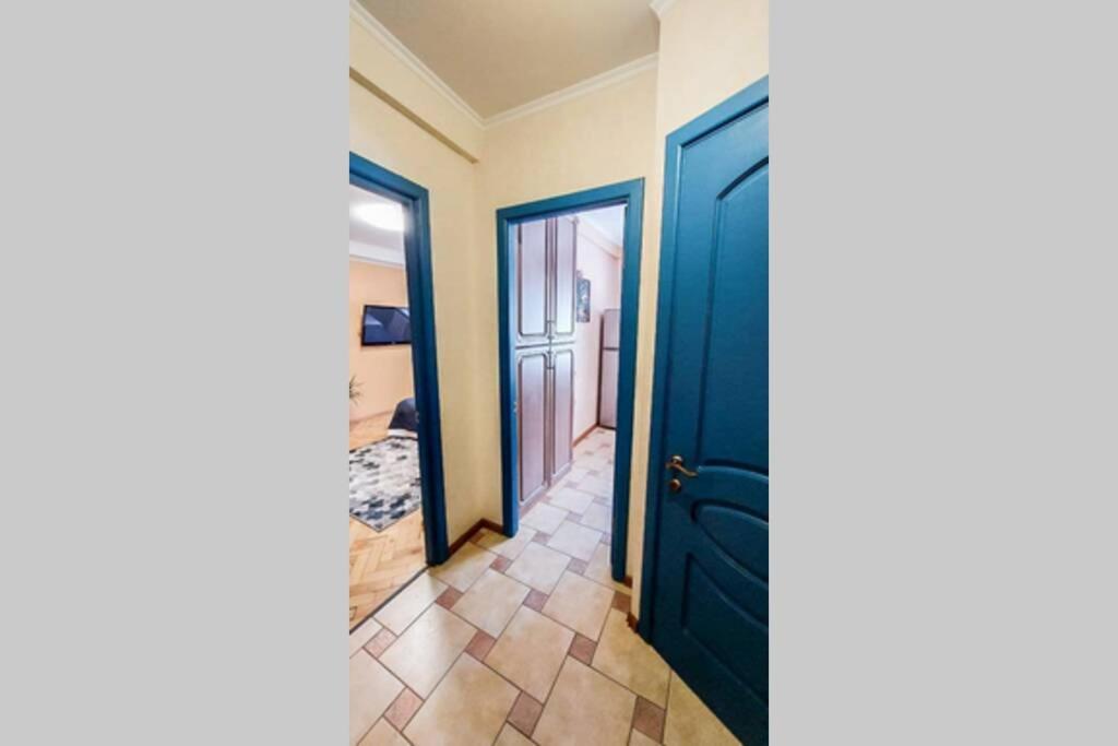 Cozy Flat Apartment Киев Екстериор снимка