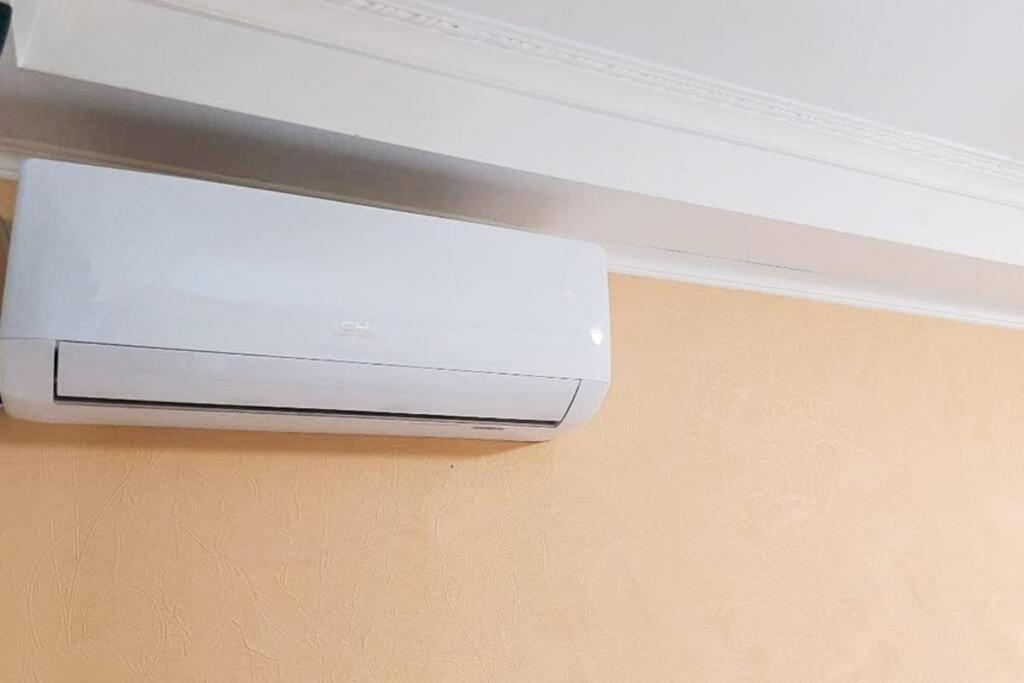 Cozy Flat Apartment Киев Екстериор снимка